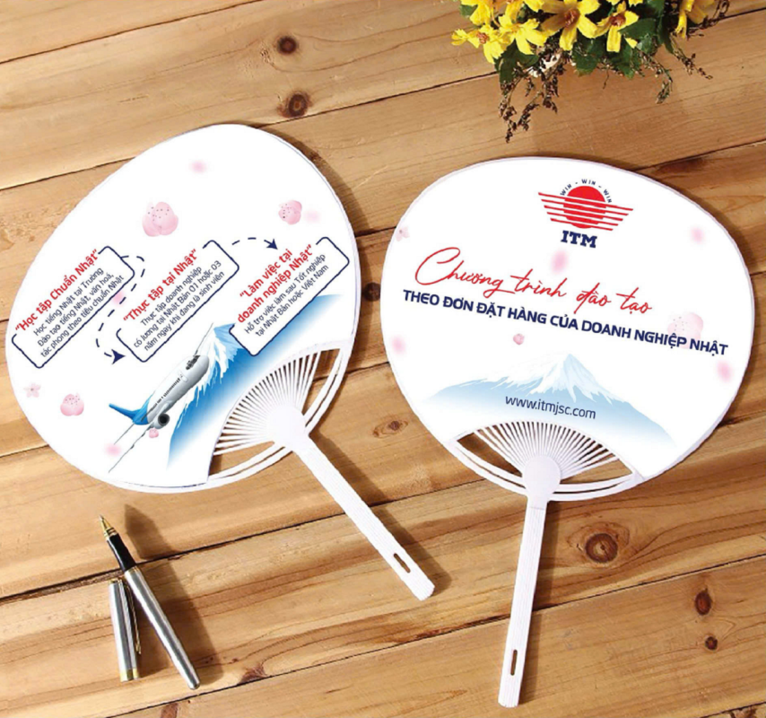 Đặt làm quạt nan hoa in logo nhanh chóng giá tốt tại An Thịnh Phát